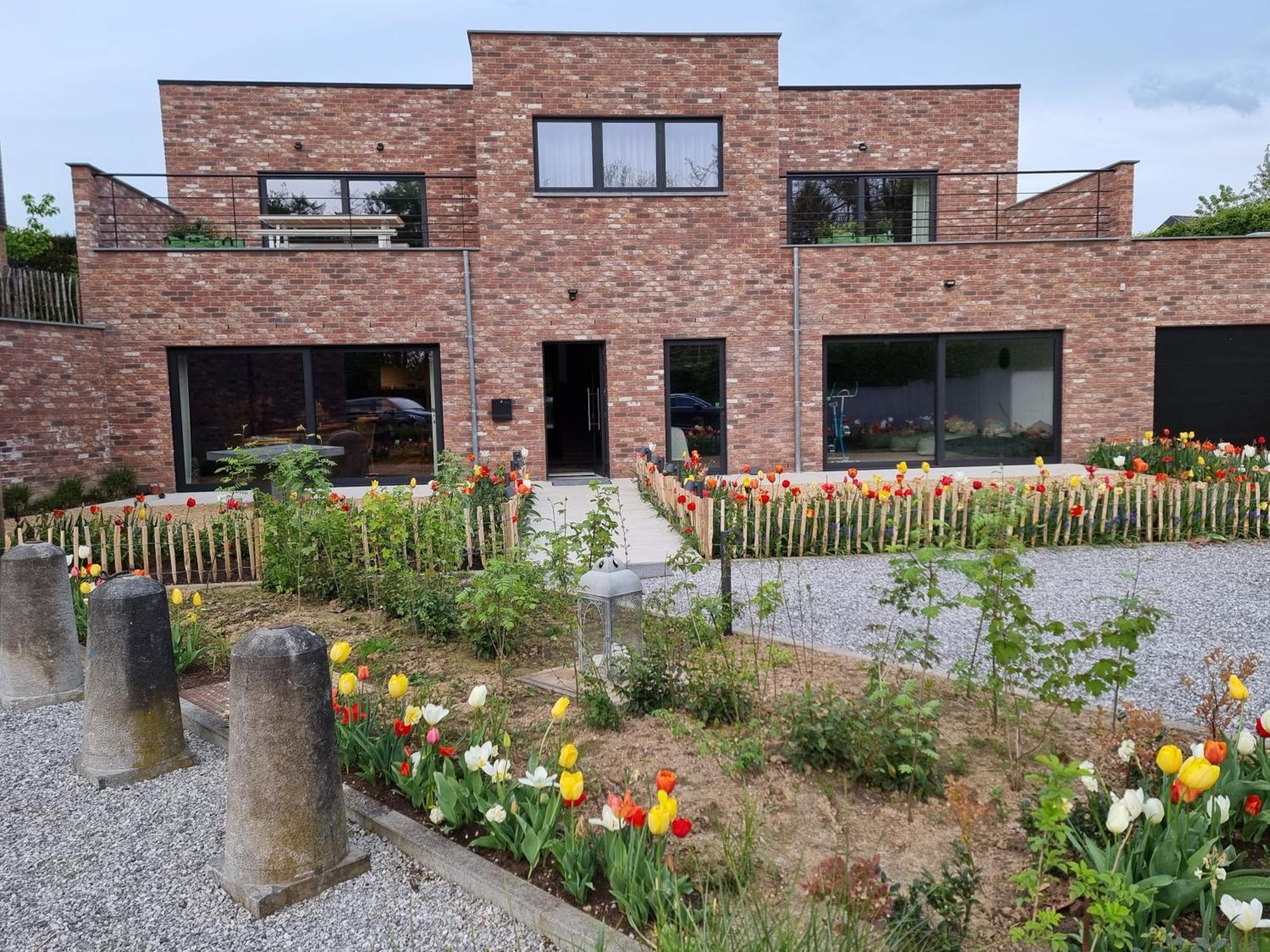 Sous La Houlette, Suites, Piscine Interieure Et Sauna Villers-la-Ville Exteriör bild